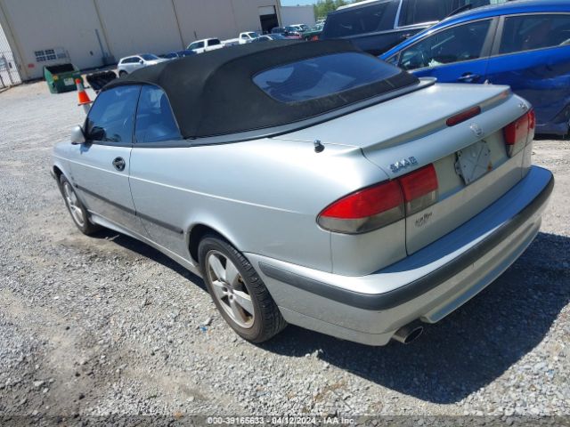 2003 SAAB 9-3 YS3DF78K237000813 Photo 2