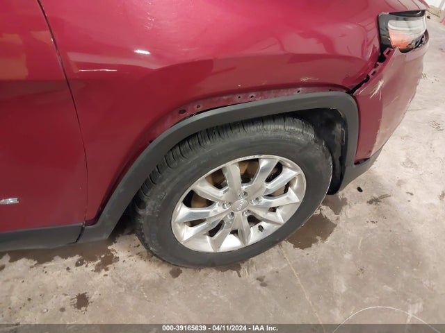1C4PJMDS8HW636768 Jeep Cherokee Limited 4x4