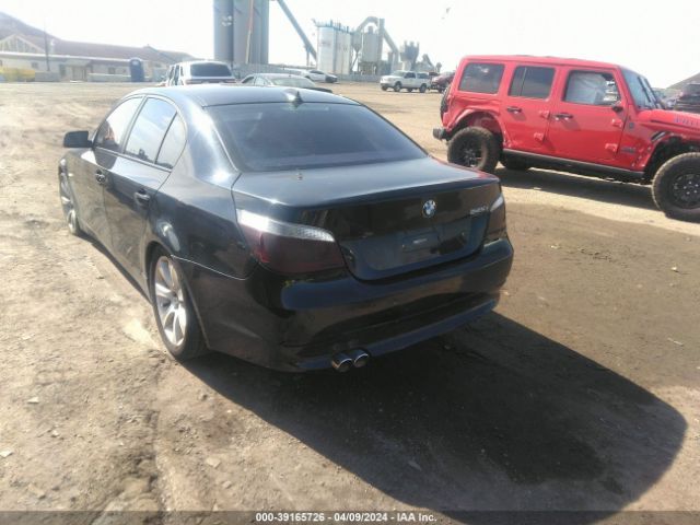 2005 BMW 545I WBANB335X5CN68171 Photo 2