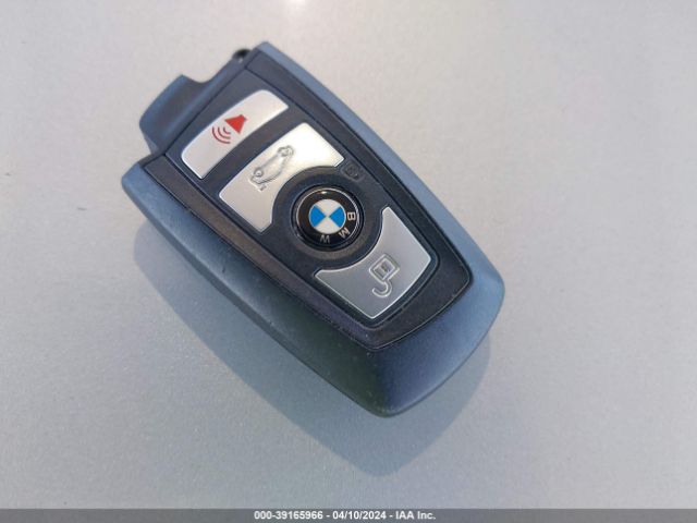 WBA5A5C53FD524555 BMW 528I