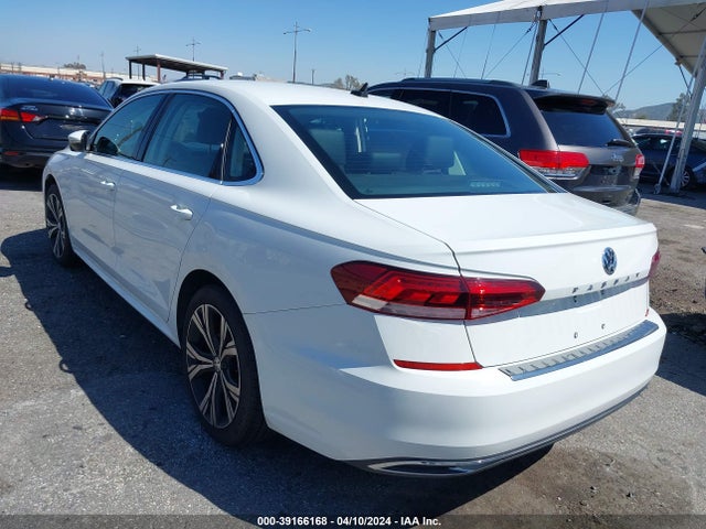 1VWSA7A39NC007717 Volkswagen PASSAT SE