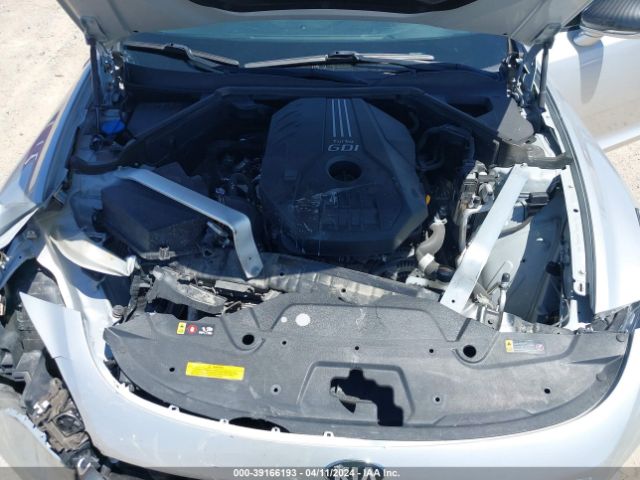 KNAE25LA6J6035557 KIA Stinger Premium