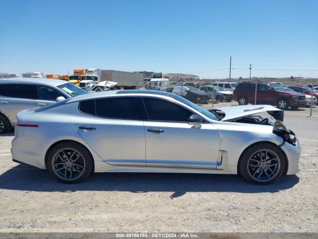 KNAE25LA6J6035557 KIA Stinger Premium