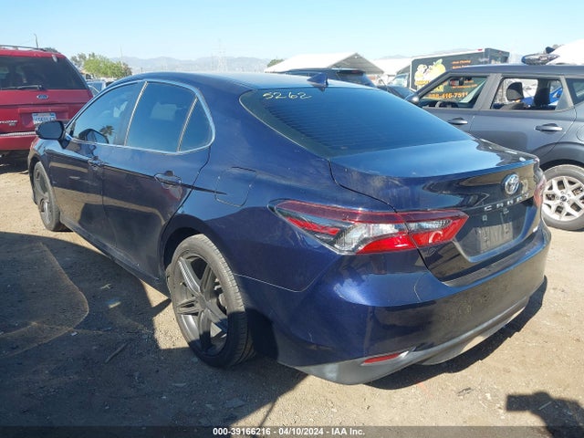 Toyota CAMRY LE 2022 4T1C11AK2NU021640 Image 3