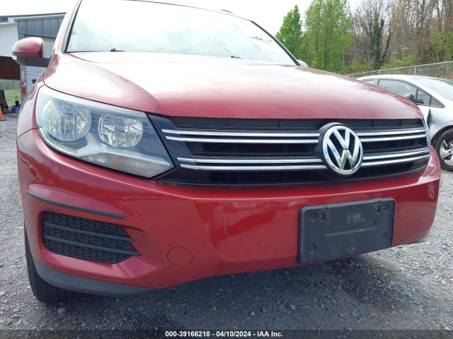 Продажа на аукционе авто 2015 Volkswagen Tiguan S, vin: WVGAV7AX1FW001718, номер лота: 39166218