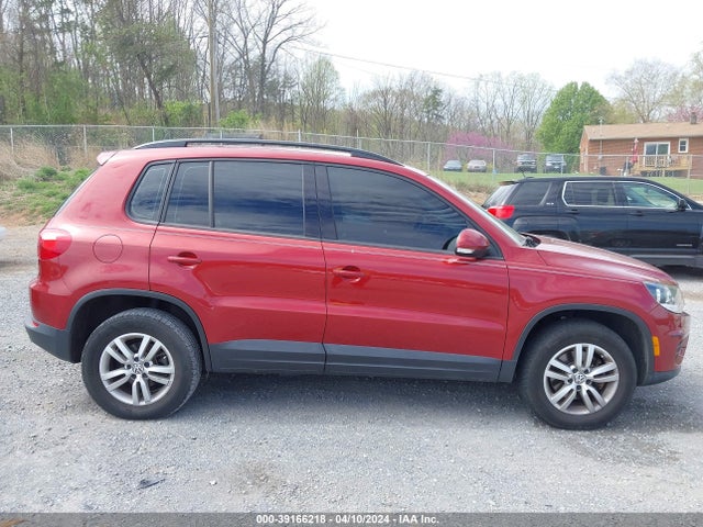 Продажа на аукционе авто 2015 Volkswagen Tiguan S, vin: WVGAV7AX1FW001718, номер лота: 39166218