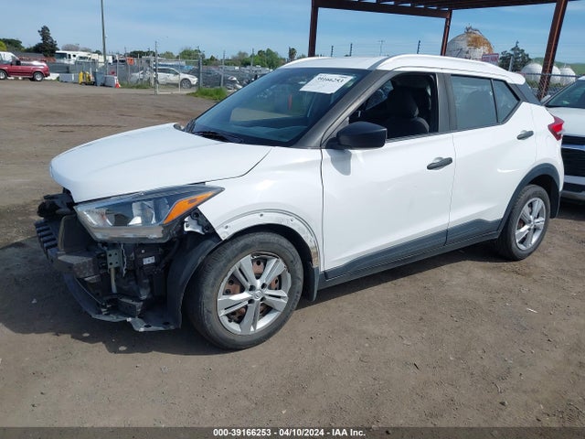 Nissan KICKS S 2019 3N1CP5CU1KL496908 Image 2