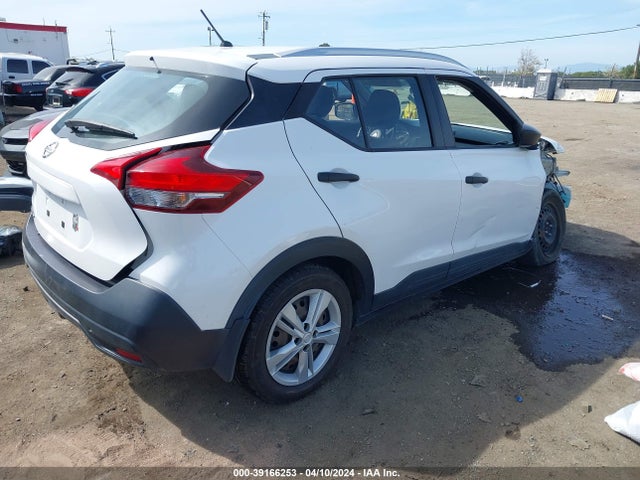 Nissan KICKS S 2019 3N1CP5CU1KL496908 Image 4