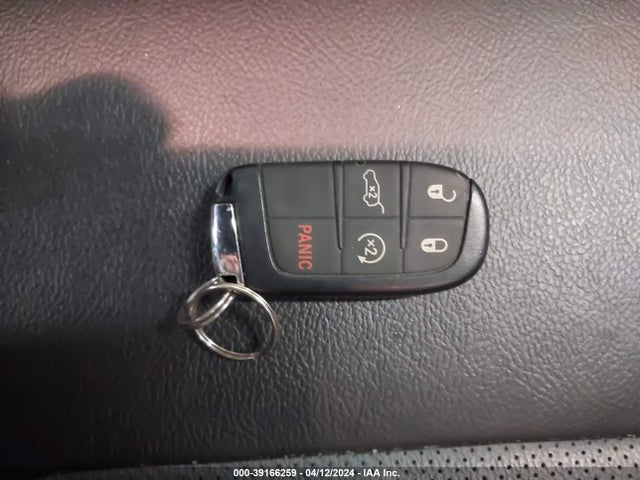 3C4NJDFB2NT109329 Jeep Compass Latitude Lux 4x4