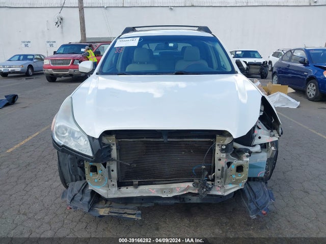Subaru Outback 2.5i Limited 2014 4S4BRBLC4E3268471 Image 13