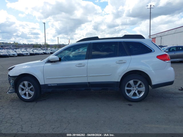 Subaru Outback 2.5i Limited 2014 4S4BRBLC4E3268471 Image 15
