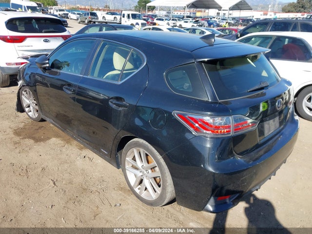 JTHKD5BH8H2286059 Lexus CT 200H