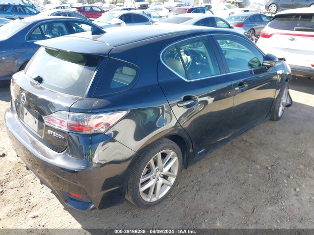 JTHKD5BH8H2286059 Lexus CT 200H