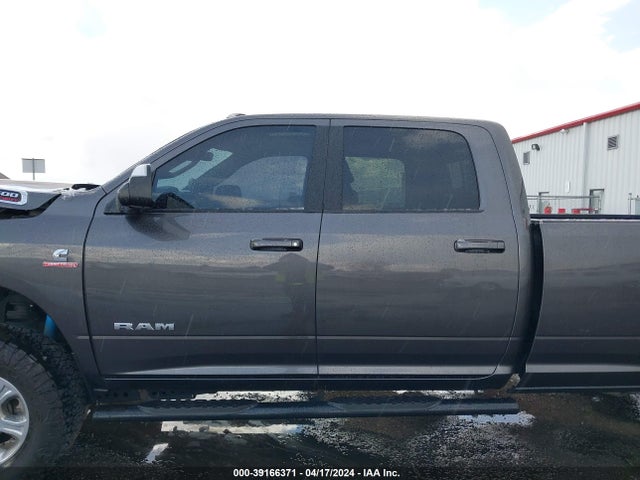 3C6UR5JL5LG303716 RAM 2500 Big Horn  4x4 8' Box