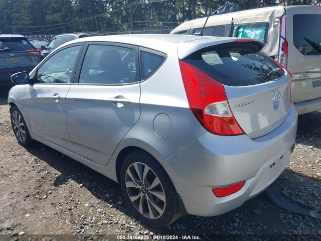 Hyundai Accent Sport 2015 KMHCU5AE4FU217542 Image 3