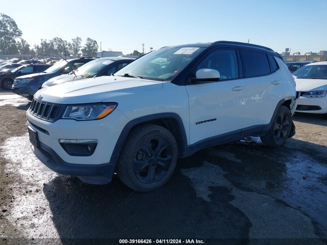 3C4NJCBB0KT727034 Jeep Compass Altitude Fwd