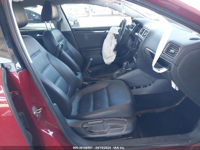 3VWL17AJ0GM205395 Volkswagen Jetta 1.8t Sel