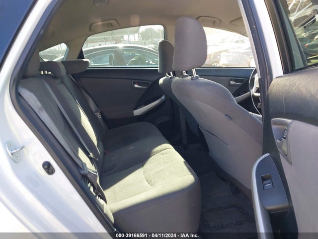 Toyota Prius Two 2015 JTDKN3DU8F1902603 Image 8