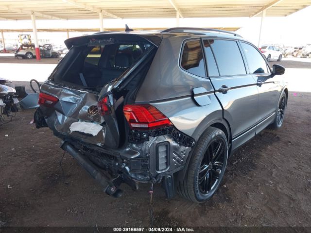 3VVCB7AX8NM001690 Volkswagen Tiguan 2.0t Se R-line Black