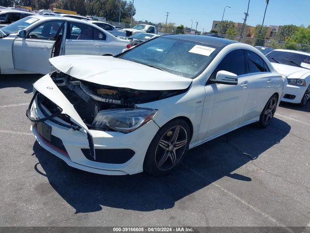 Mercedes-Benz CLA 250 2015 WDDSJ4EB4FN219813 Image 2