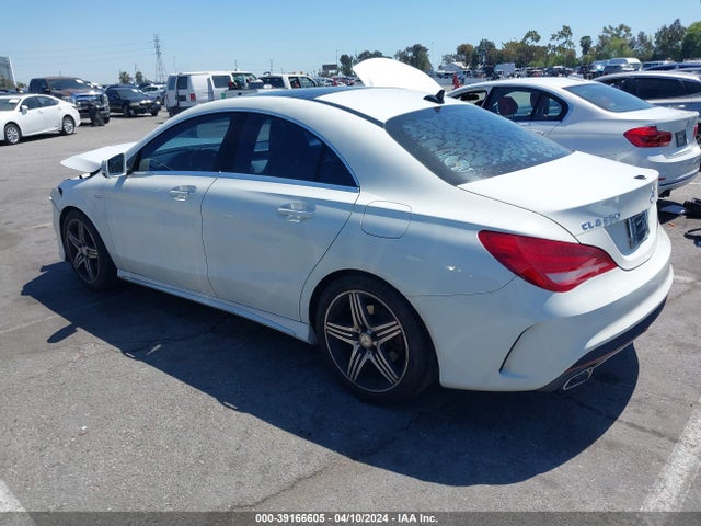 Mercedes-Benz CLA 250 2015 WDDSJ4EB4FN219813 Image 3