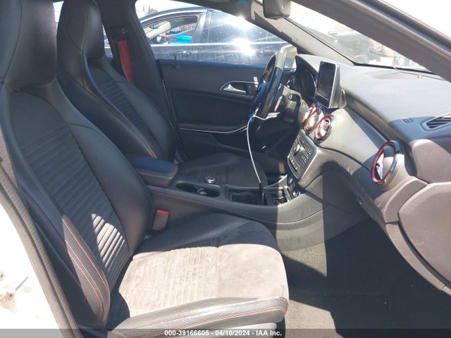 Mercedes-Benz CLA 250 2015 WDDSJ4EB4FN219813 Image 5