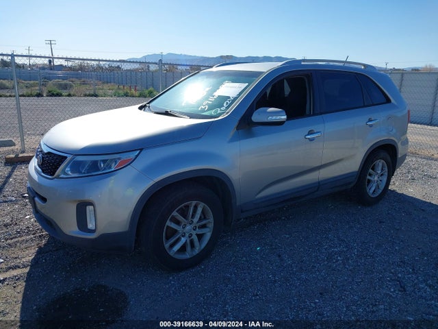 KIA Sorento Lx V6 2014 5XYKT4A71EG514654 Image 2