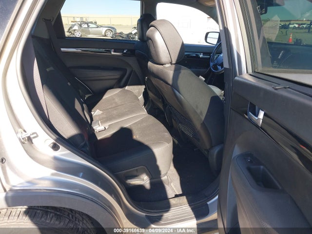 KIA Sorento Lx V6 2014 5XYKT4A71EG514654 Image 8