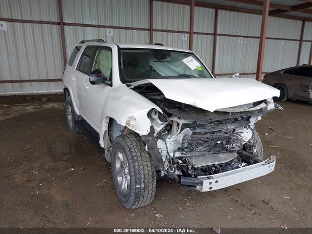 Toyota 4RUNNER SR5 2021 JTEMU5JR8M5941863 main image