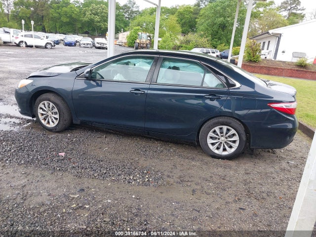 Toyota CAMRY LE 2017 4T1BF1FK4HU685559 Image 3