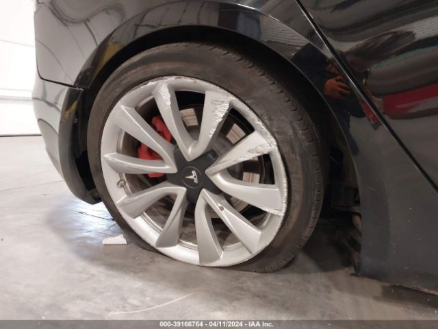 5YJ3E1EA0JF047554 Tesla Model 3 Long Range/mid Range