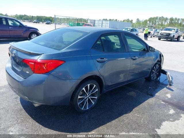 Toyota COROLLA SE 2018 5YFBURHE8JP827107 Image 4