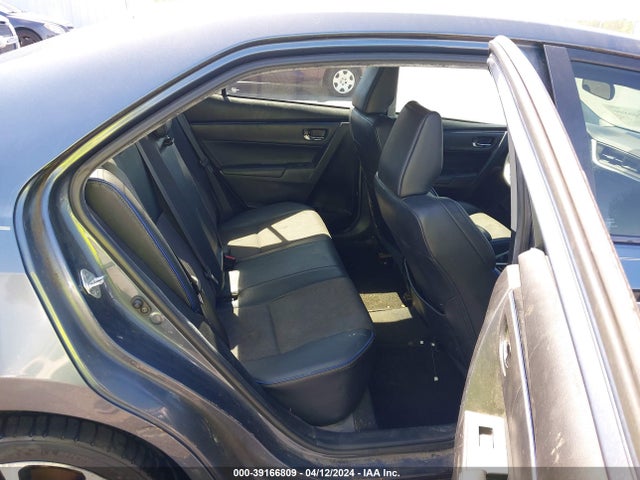 Toyota COROLLA SE 2018 5YFBURHE8JP827107 Image 8