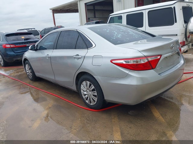 Toyota CAMRY LE 2015 4T4BF1FKXFR508680 Image 3