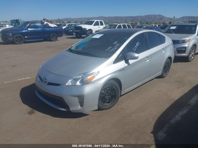 Toyota Prius Three 2015 JTDKN3DUXF0416879 Image 2