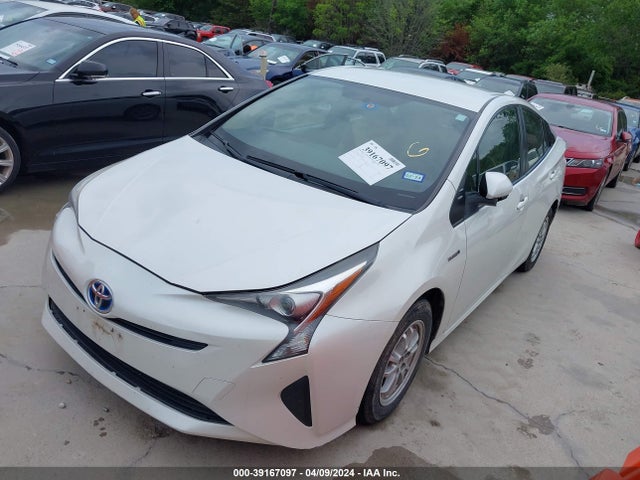 Toyota Prius Two 2016 JTDKBRFU1G3004942 Image 2