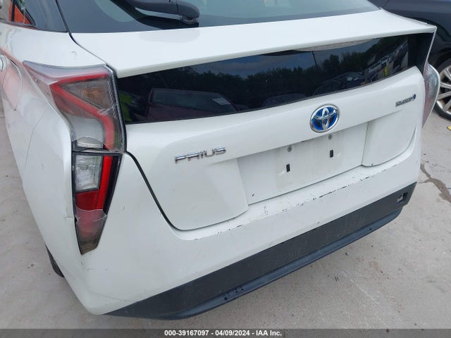 Toyota Prius Two 2016 JTDKBRFU1G3004942 Image 6