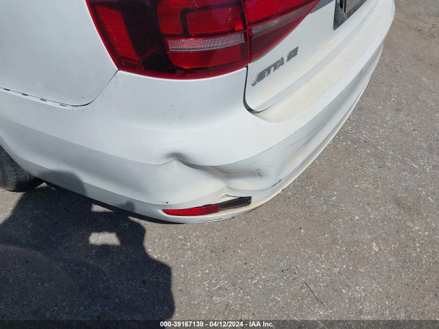 3VWD67AJ5GM375631 Volkswagen Jetta 1.4t Se