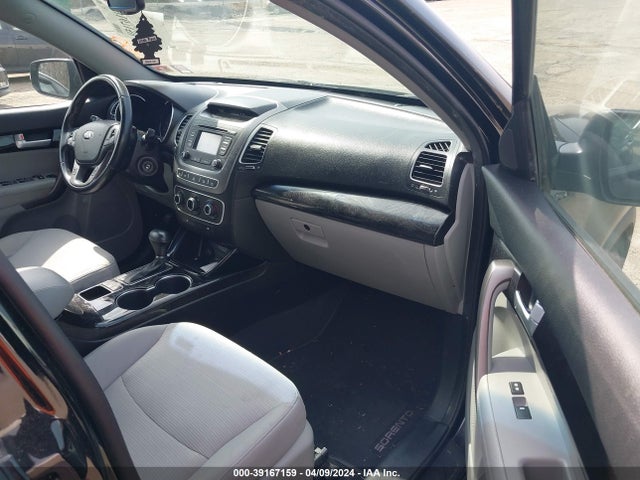 KIA Sorento Lx V6 2015 5XYKTDA7XFG619310 Image 5