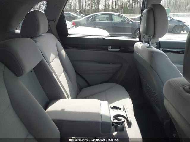 KIA Sorento Lx V6 2015 5XYKTDA7XFG619310 Image 8