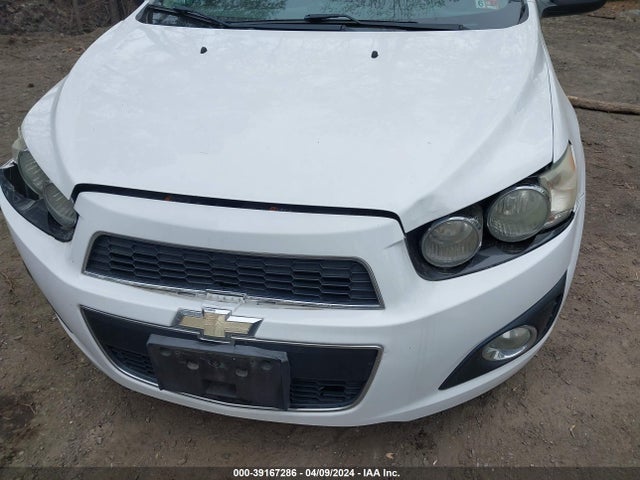 Chevrolet Sonic Ltz Auto 2015 1G1JE5SB3F4122105 Image 12