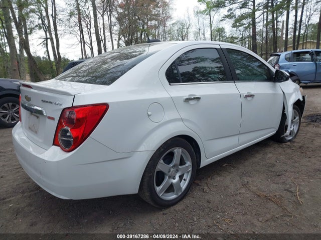 Chevrolet Sonic Ltz Auto 2015 1G1JE5SB3F4122105 Image 4