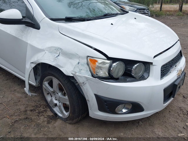 Chevrolet Sonic Ltz Auto 2015 1G1JE5SB3F4122105 Image 6