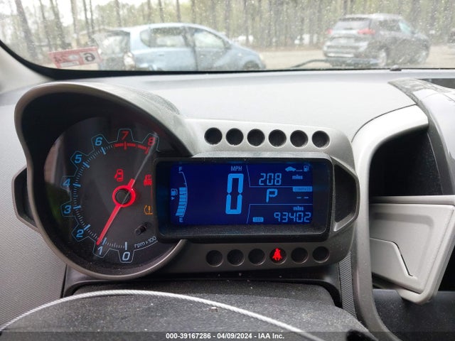 Chevrolet Sonic Ltz Auto 2015 1G1JE5SB3F4122105 Image 7