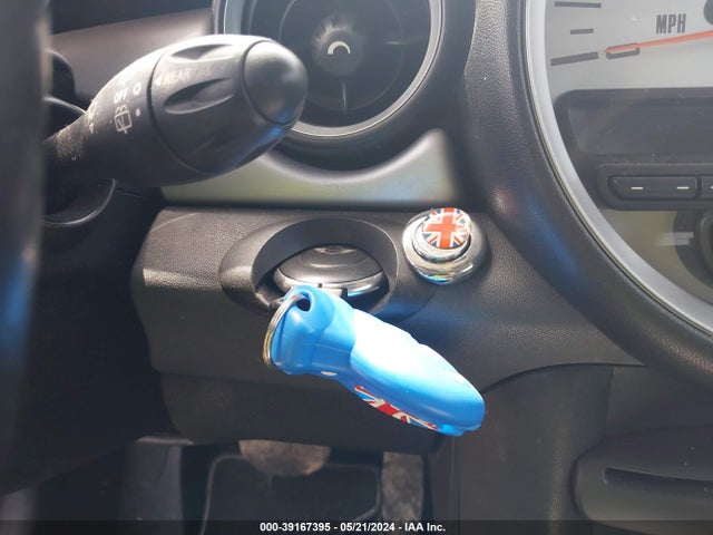 2012 MINI COOPER WMWSU3C55CT256527 Photo 10