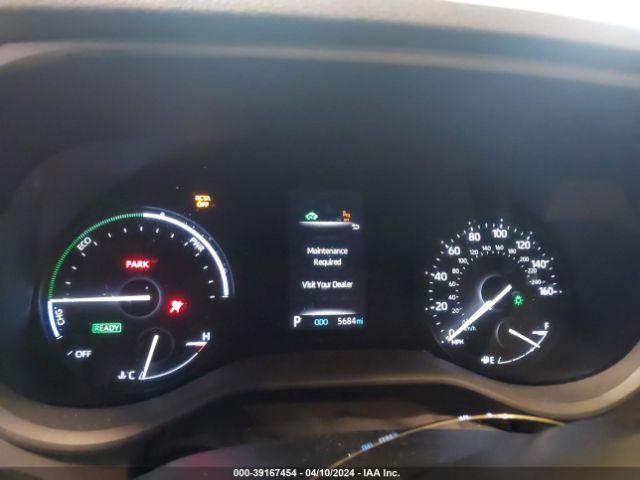 5TDKRKEC1NS131729 Toyota SIENNA LE