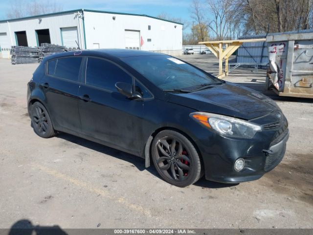 2016 Kia Forte Sx მანქანა იყიდება აუქციონზე, vin: KNAFZ5A35G5573993, აუქციონის ნომერი: 39167600