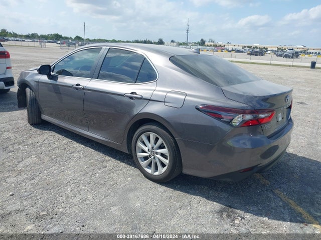 Toyota CAMRY LE 2024 4T1C11AK9RU868581 Image 3