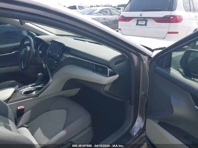 Toyota CAMRY LE 2024 4T1C11AK9RU868581 Image 5
