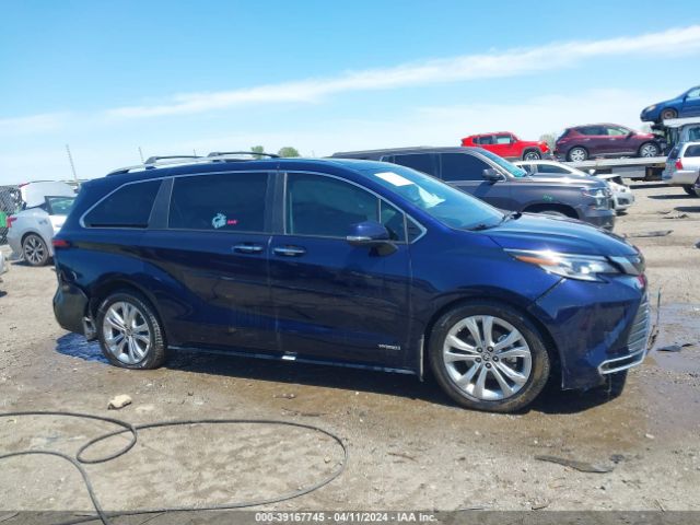 5TDERKEC0MS066013 Toyota Sienna Platinum